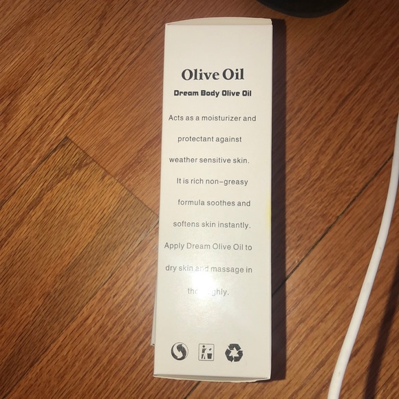 Lotion - Picture 2 of 4